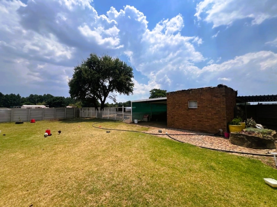 4 Bedroom Property for Sale in Buyscelia Gauteng