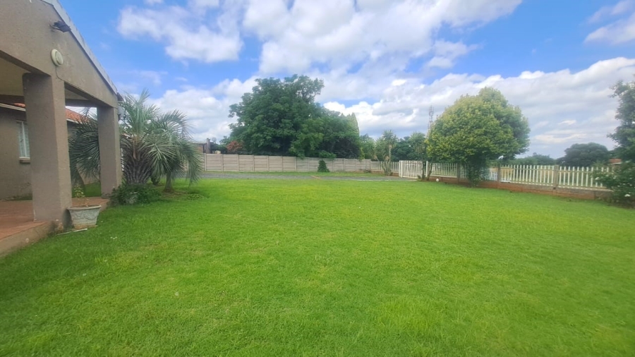 4 Bedroom Property for Sale in Vaal Marina Gauteng