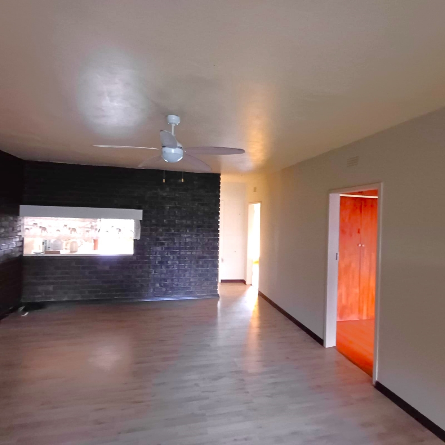 2 Bedroom Property for Sale in Meyerton Central Gauteng