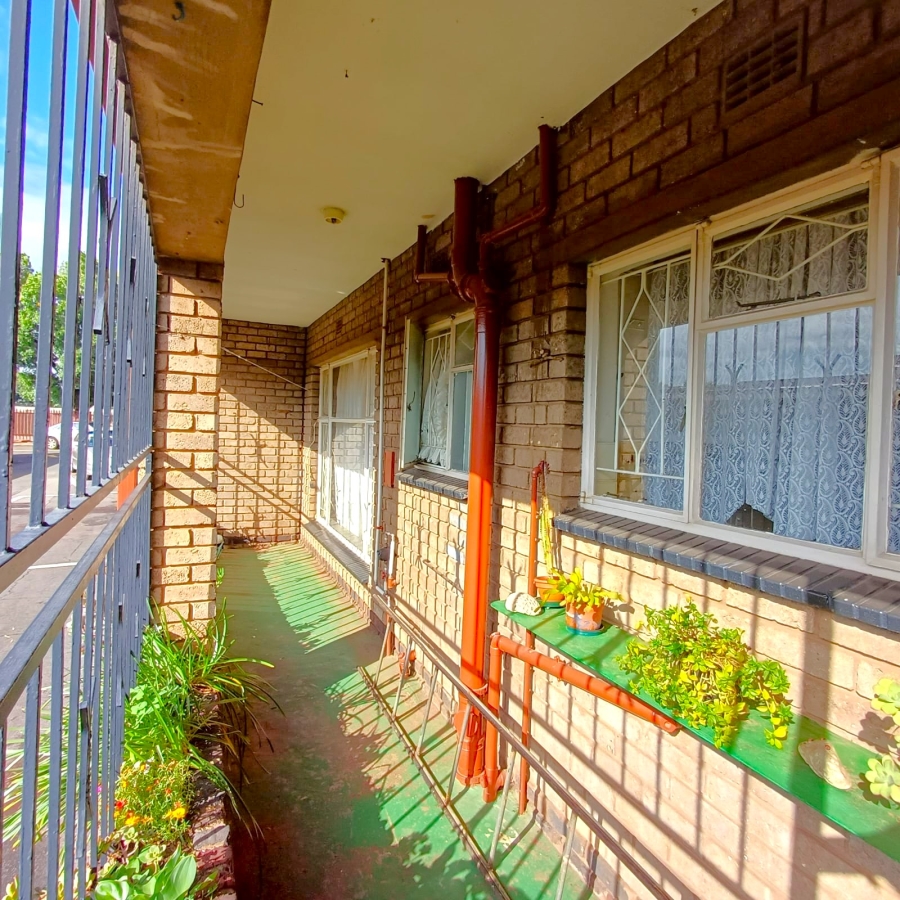 2 Bedroom Property for Sale in Meyerton Central Gauteng