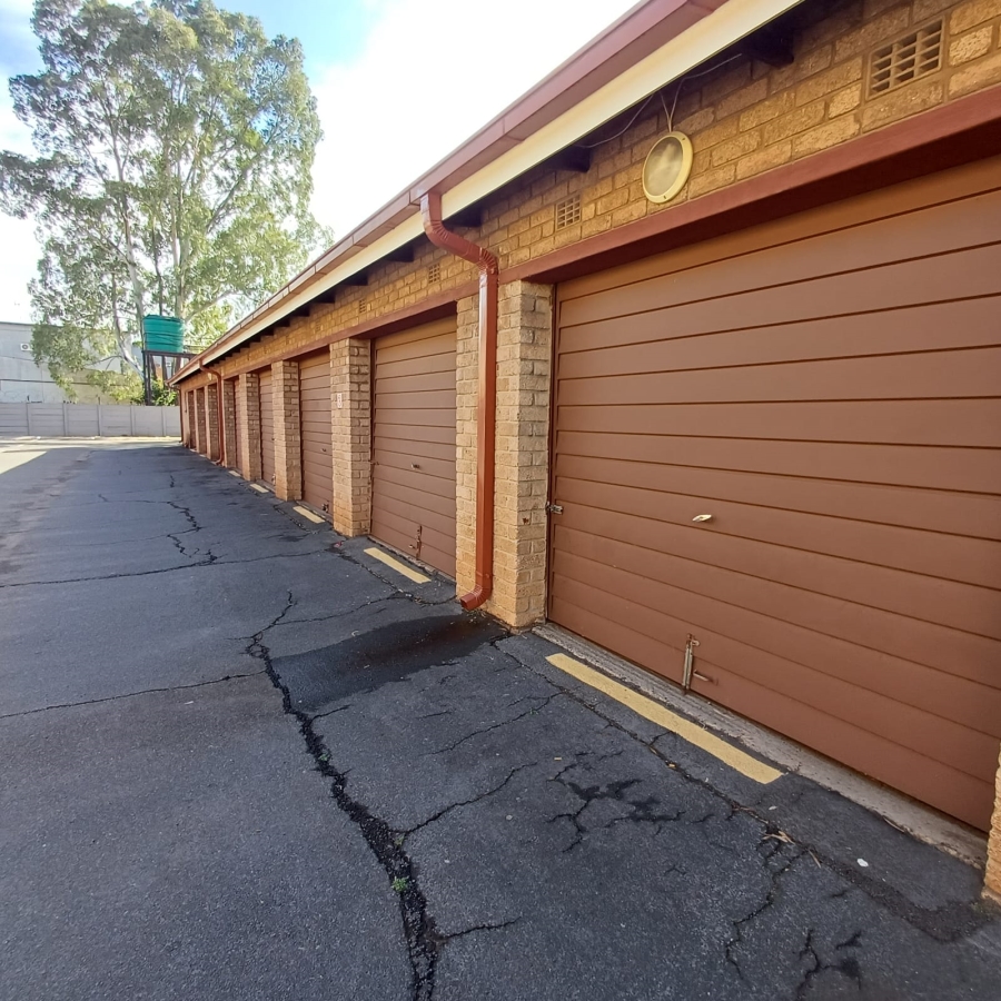 2 Bedroom Property for Sale in Meyerton Central Gauteng