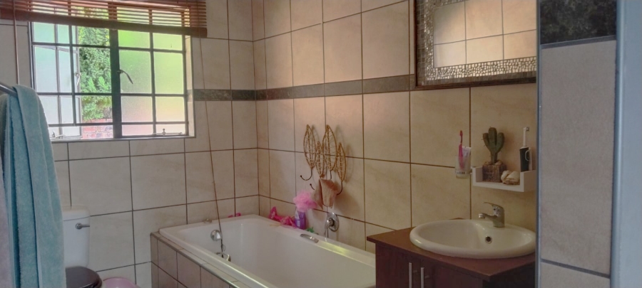 3 Bedroom Property for Sale in Meyerton Central Gauteng