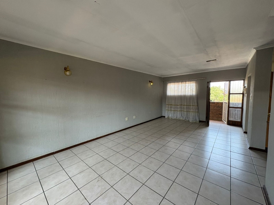 2 Bedroom Property for Sale in Three Rivers Gauteng