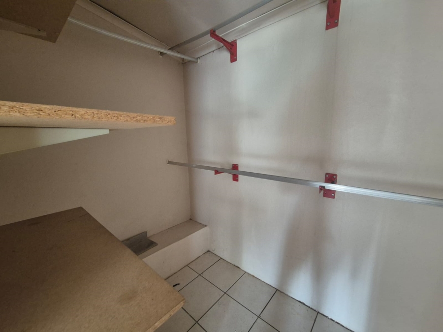 3 Bedroom Property for Sale in Falcon Ridge Gauteng