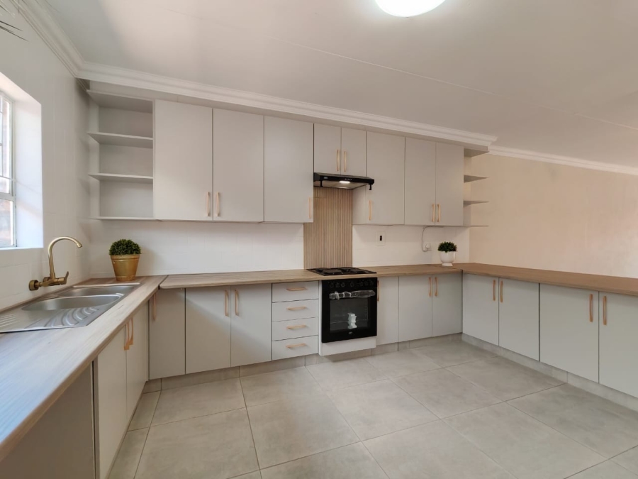 2 Bedroom Property for Sale in Three Rivers Gauteng