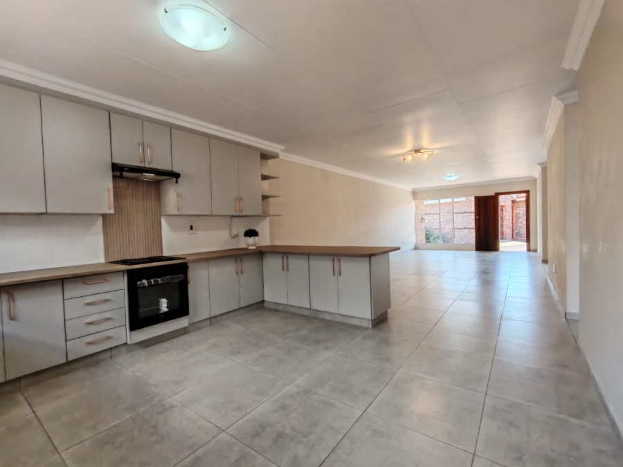 2 Bedroom Property for Sale in Three Rivers Gauteng
