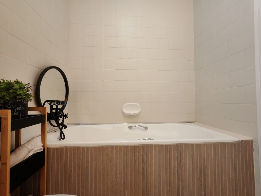 2 Bedroom Property for Sale in Three Rivers Gauteng