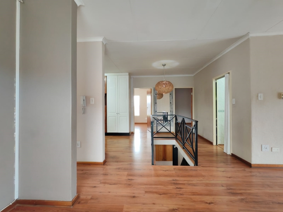 4 Bedroom Property for Sale in Three Rivers East Gauteng
