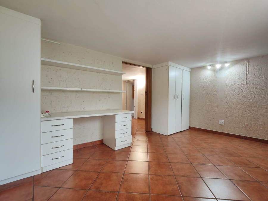 4 Bedroom Property for Sale in Three Rivers East Gauteng