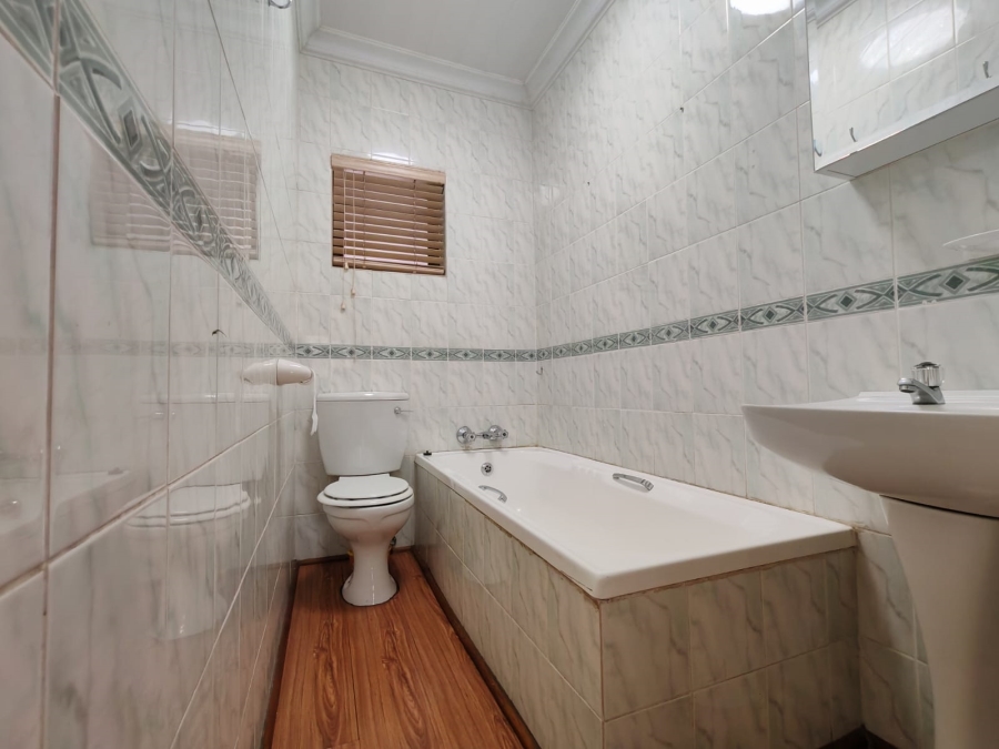 4 Bedroom Property for Sale in Three Rivers East Gauteng