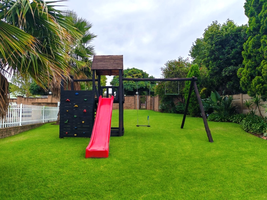 4 Bedroom Property for Sale in Three Rivers East Gauteng