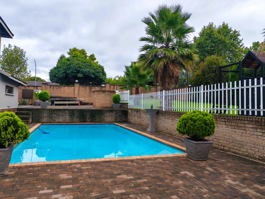 4 Bedroom Property for Sale in Three Rivers East Gauteng