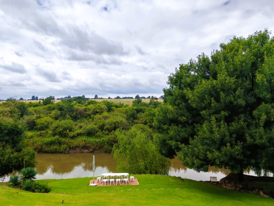 4 Bedroom Property for Sale in Three Rivers East Gauteng