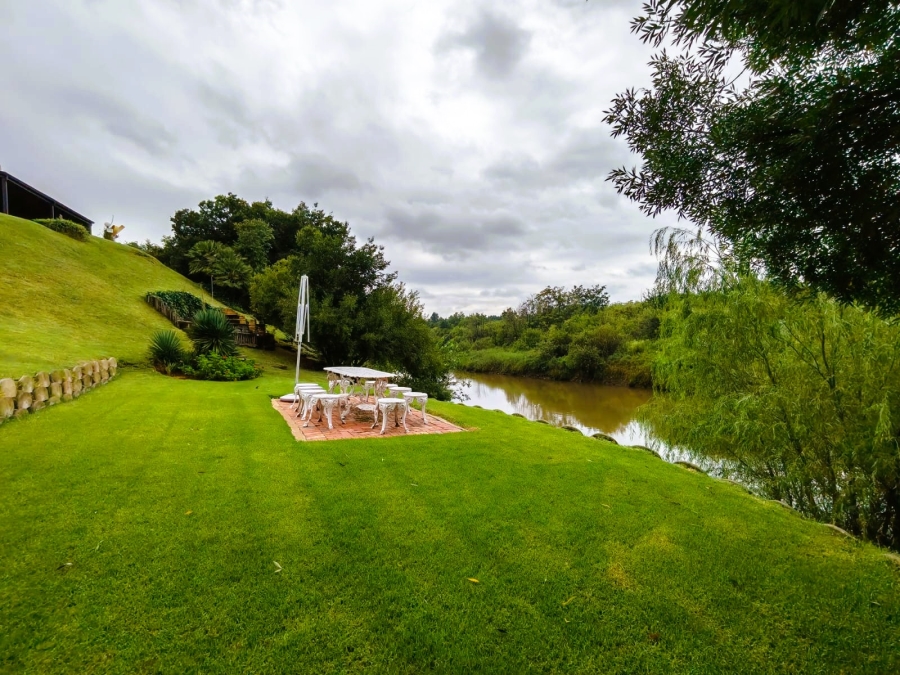 4 Bedroom Property for Sale in Three Rivers East Gauteng