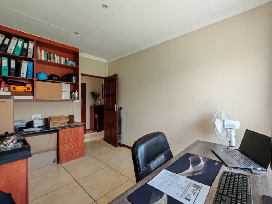 3 Bedroom Property for Sale in Three Rivers East Gauteng