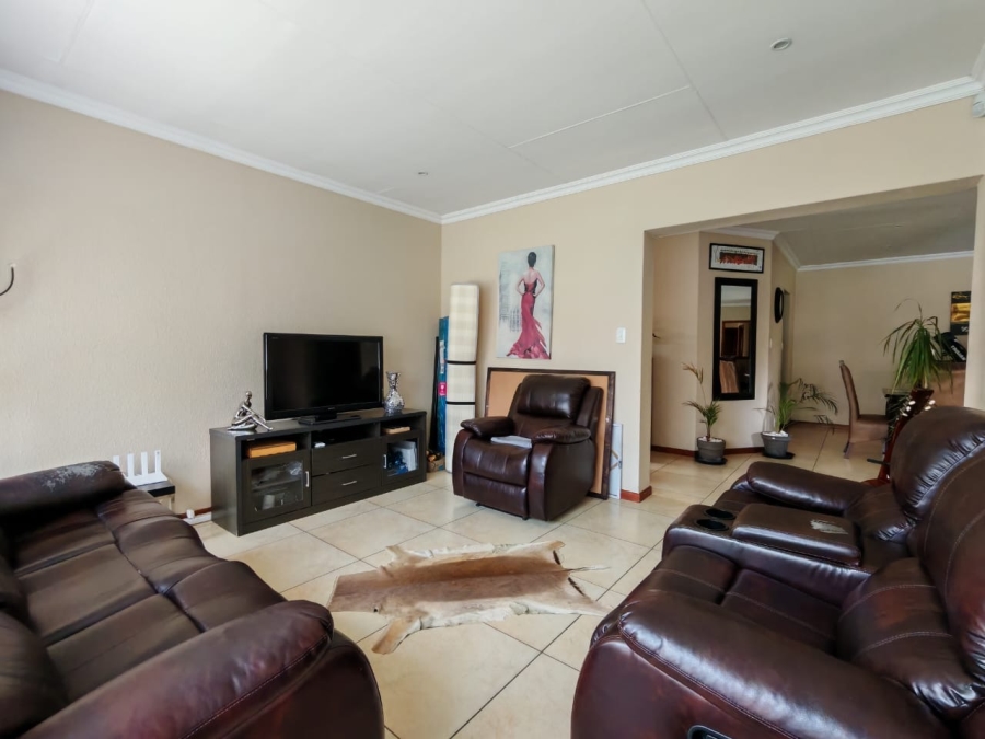 3 Bedroom Property for Sale in Three Rivers East Gauteng