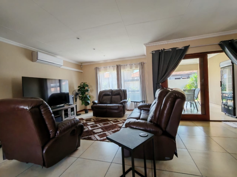 3 Bedroom Property for Sale in Three Rivers East Gauteng