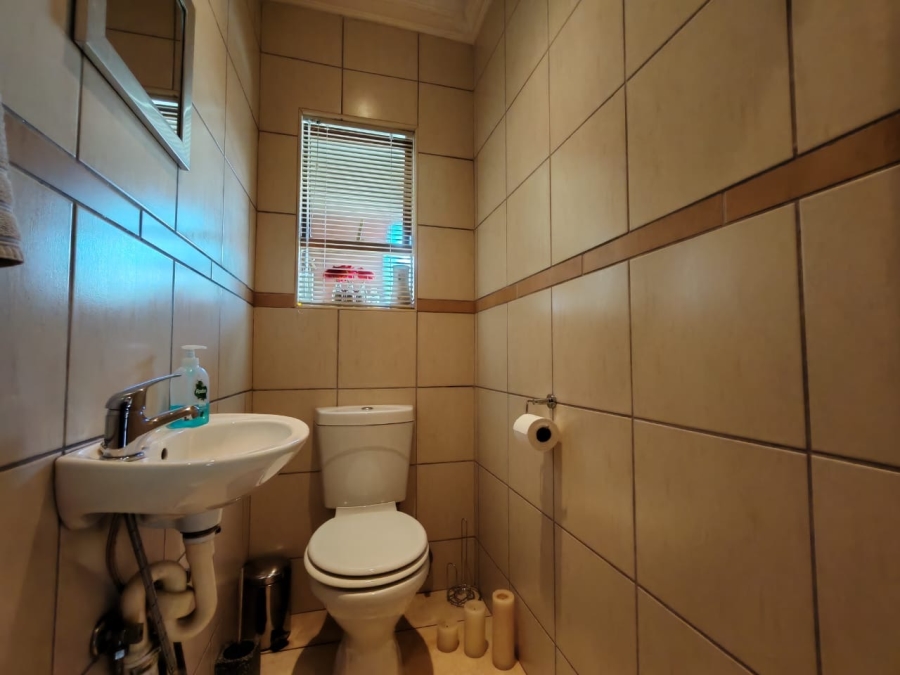 3 Bedroom Property for Sale in Three Rivers East Gauteng