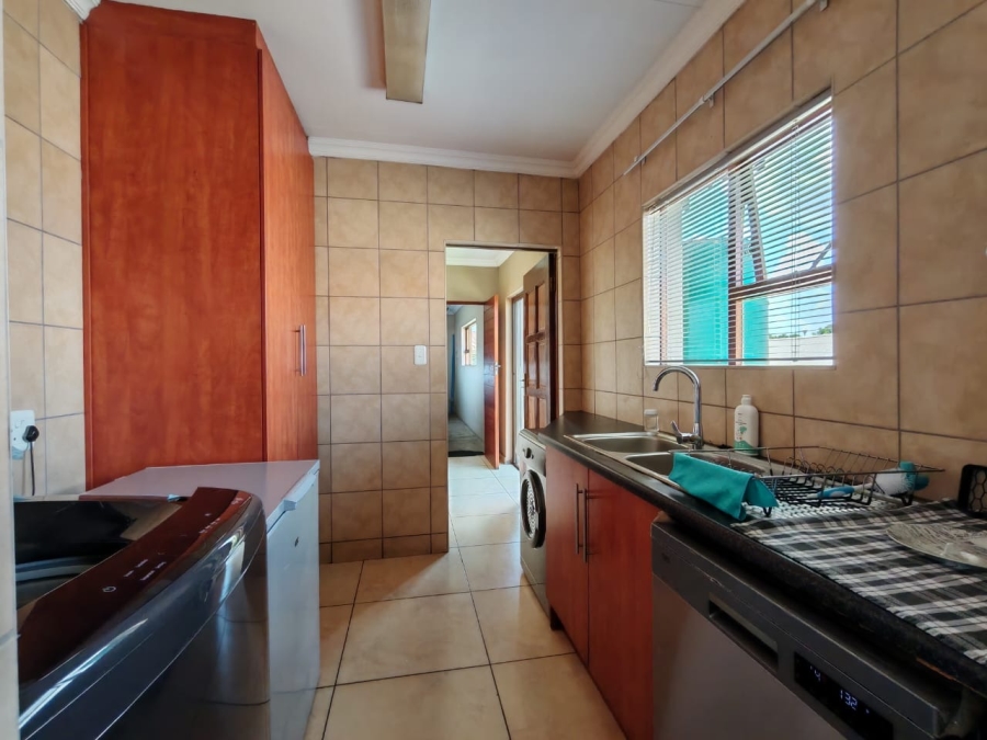 3 Bedroom Property for Sale in Three Rivers East Gauteng