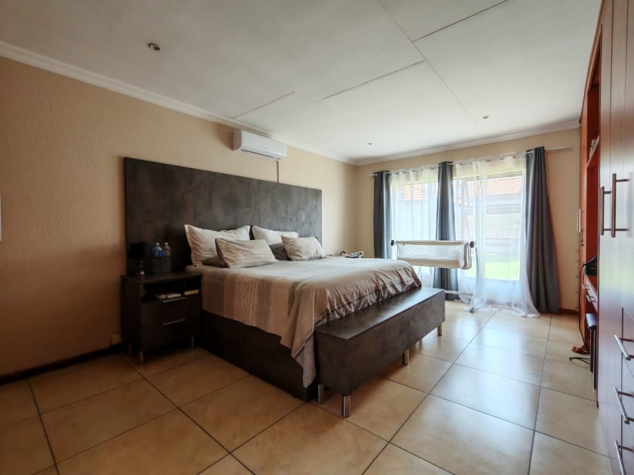 3 Bedroom Property for Sale in Three Rivers East Gauteng