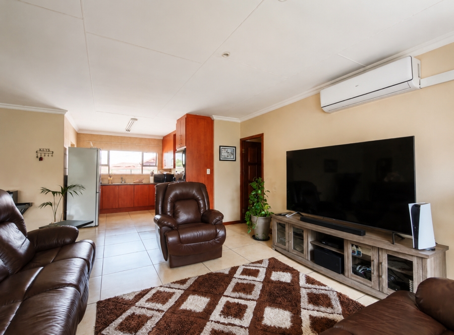 3 Bedroom Property for Sale in Three Rivers East Gauteng