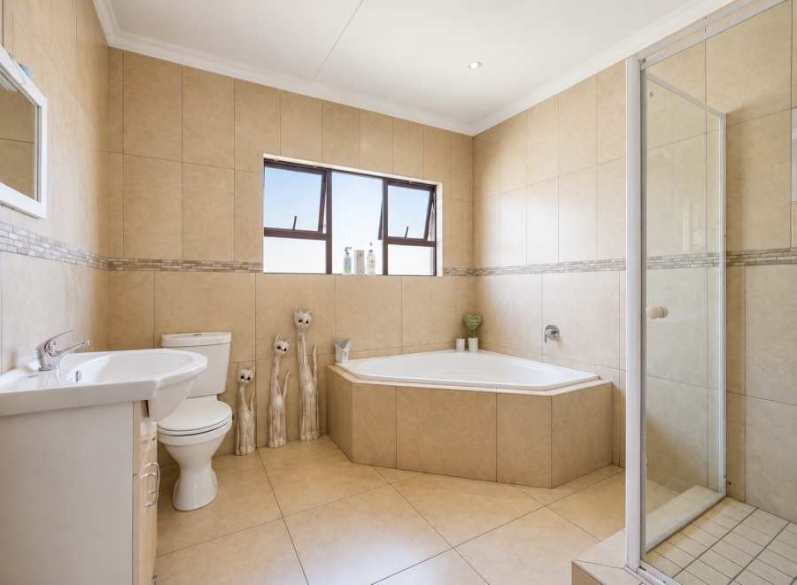 3 Bedroom Property for Sale in Three Rivers East Gauteng