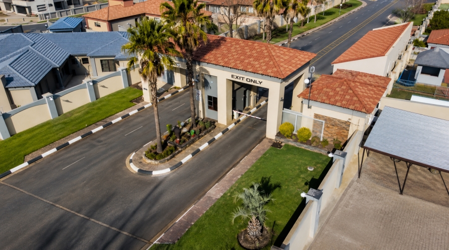 3 Bedroom Property for Sale in Three Rivers East Gauteng