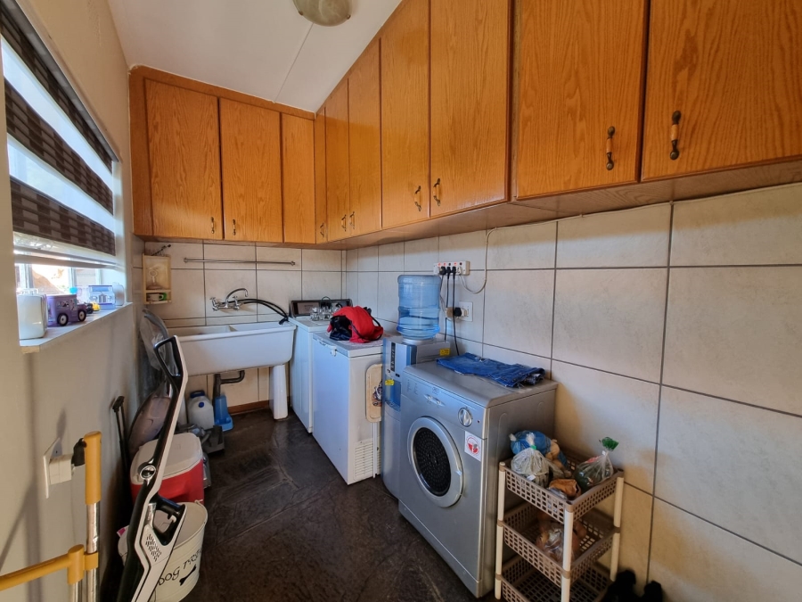 3 Bedroom Property for Sale in Rothdene Gauteng