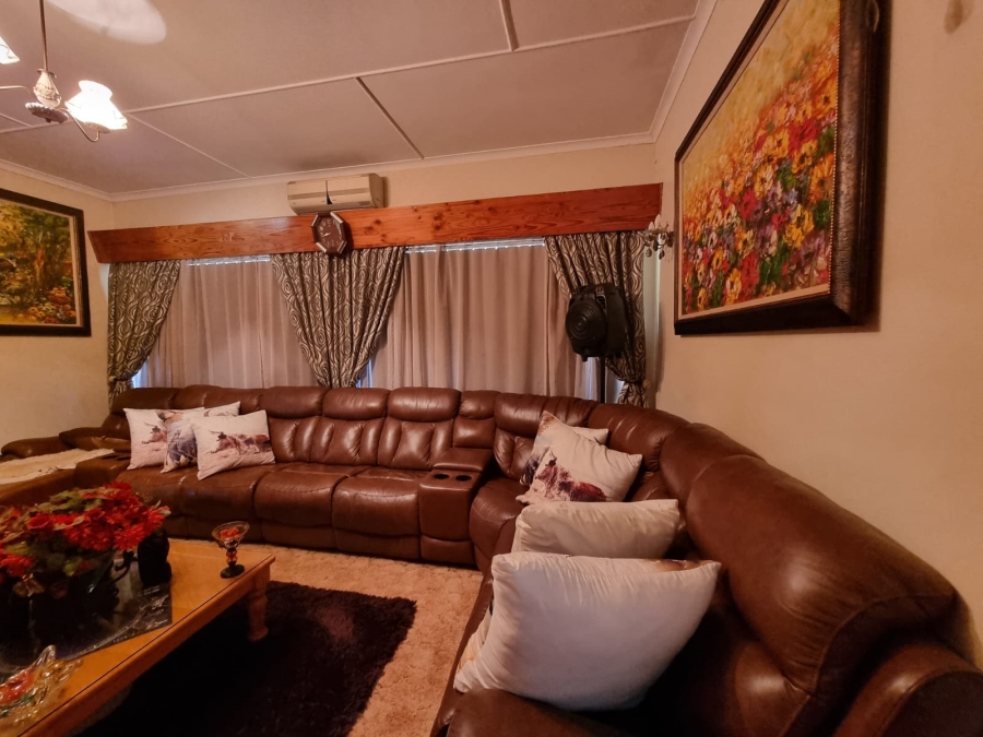 3 Bedroom Property for Sale in Rothdene Gauteng