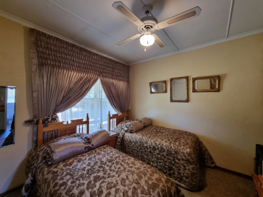 3 Bedroom Property for Sale in Rothdene Gauteng