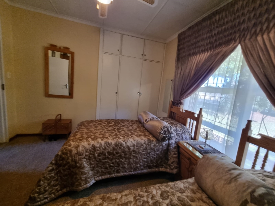 3 Bedroom Property for Sale in Rothdene Gauteng