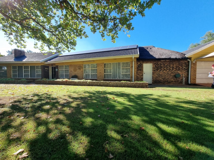 3 Bedroom Property for Sale in Rothdene Gauteng