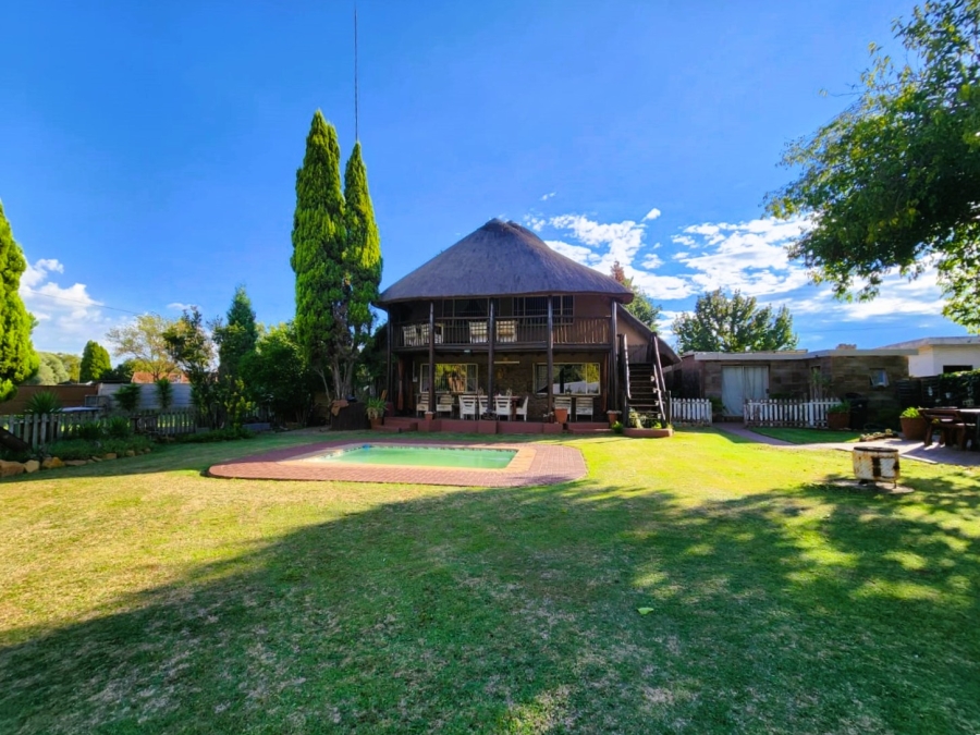4 Bedroom Property for Sale in Rothdene Gauteng