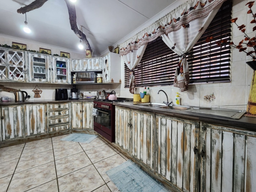 4 Bedroom Property for Sale in Rothdene Gauteng