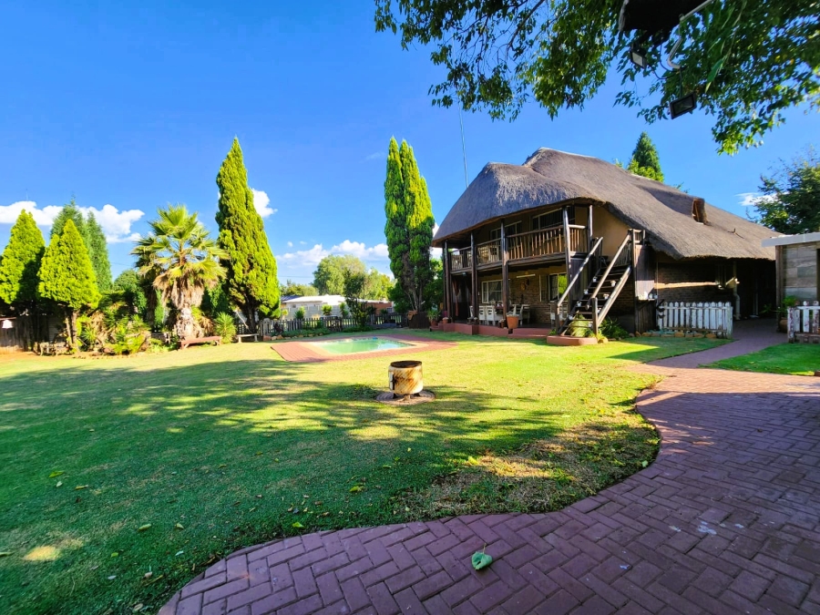 4 Bedroom Property for Sale in Rothdene Gauteng