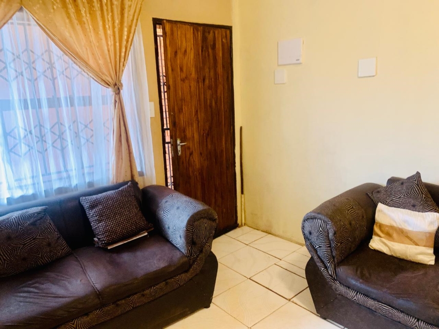 2 Bedroom Property for Sale in Ratanda Gauteng