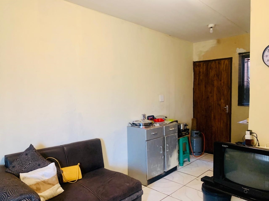 2 Bedroom Property for Sale in Ratanda Gauteng