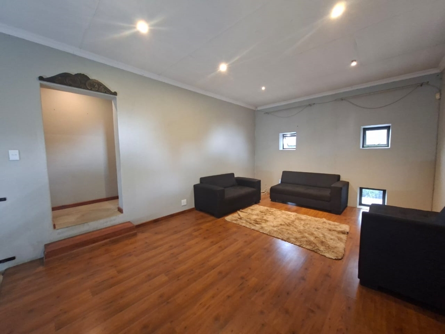 4 Bedroom Property for Sale in Meyerton Central Gauteng