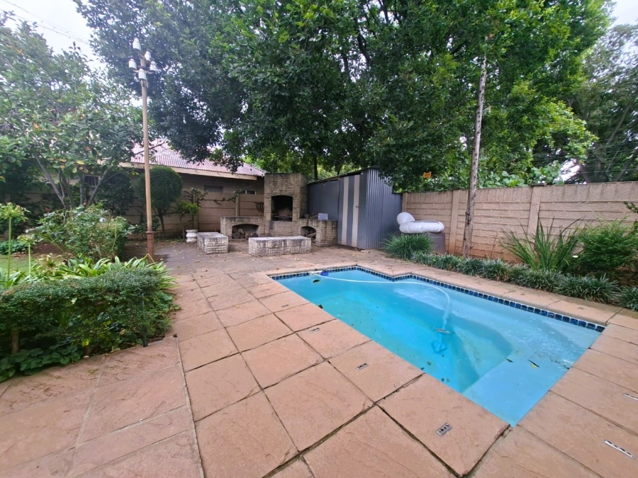 4 Bedroom Property for Sale in Meyerton Central Gauteng