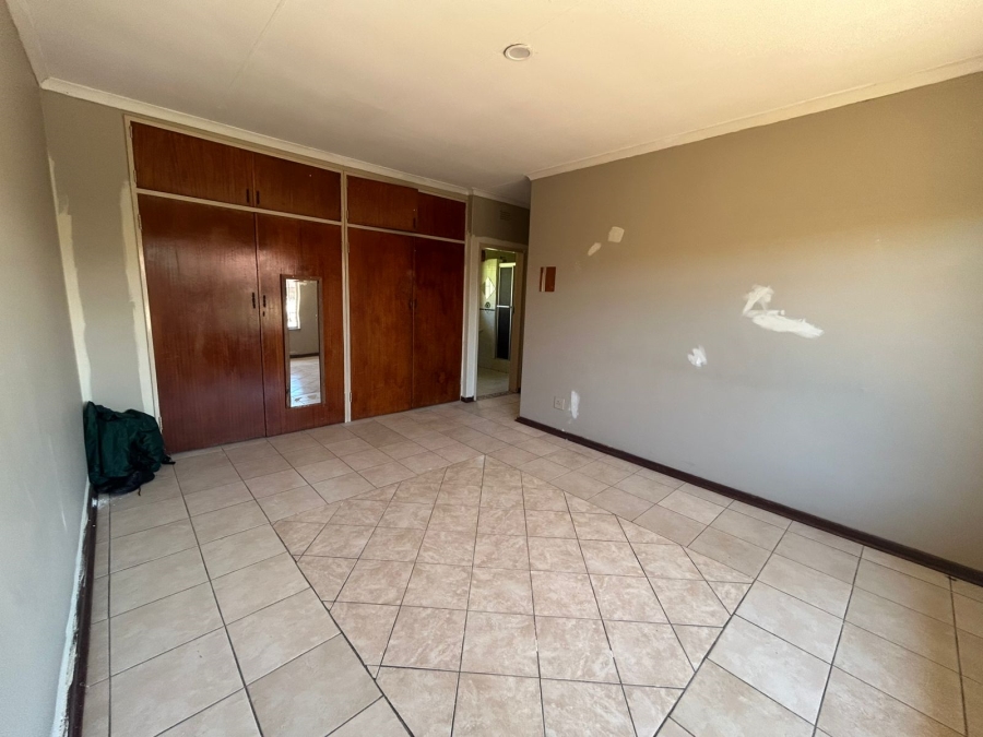 To Let 4 Bedroom Property for Rent in Vanderbijlpark CE 3 Gauteng