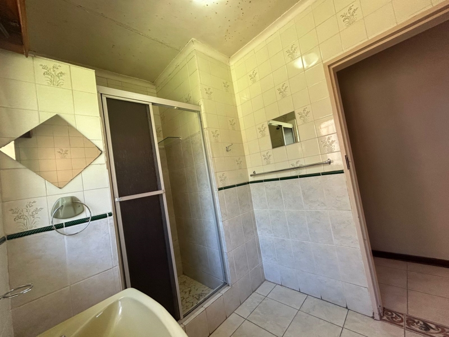 To Let 4 Bedroom Property for Rent in Vanderbijlpark CE 3 Gauteng