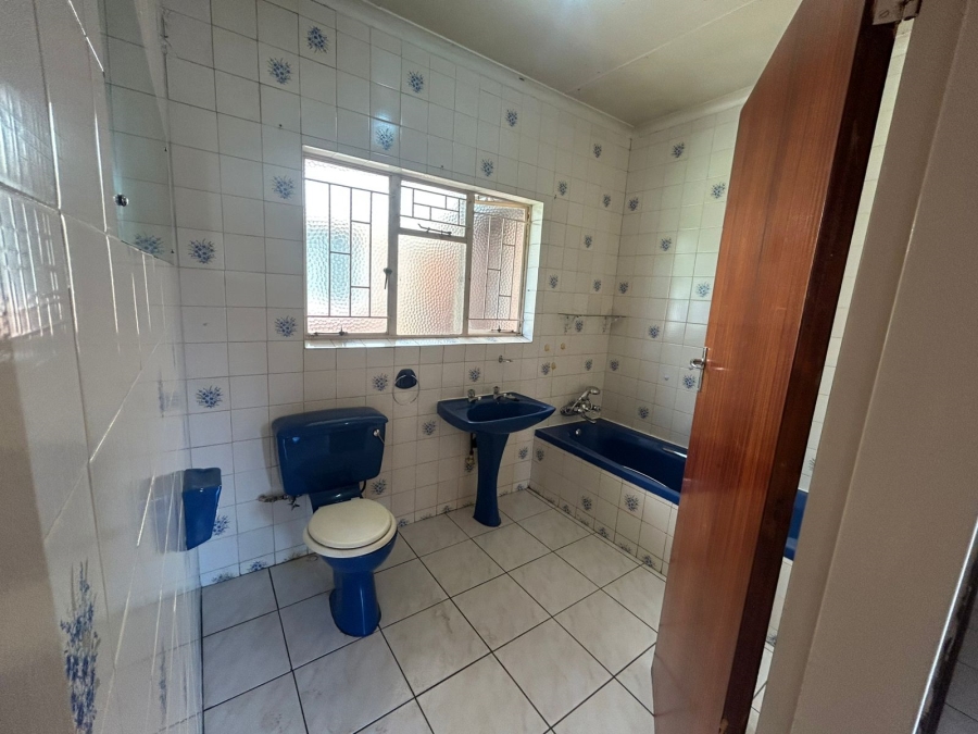 To Let 4 Bedroom Property for Rent in Vanderbijlpark CE 3 Gauteng