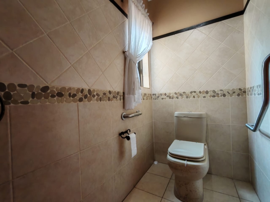 4 Bedroom Property for Sale in Three Rivers East Gauteng