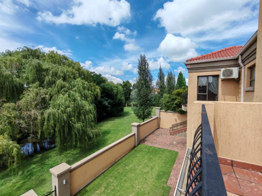 4 Bedroom Property for Sale in Three Rivers East Gauteng