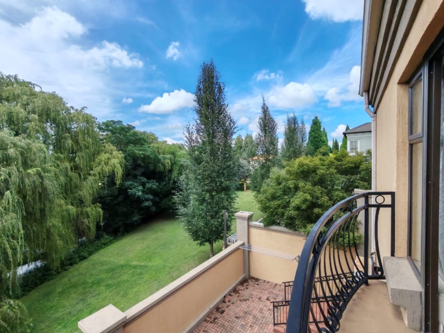 4 Bedroom Property for Sale in Three Rivers East Gauteng