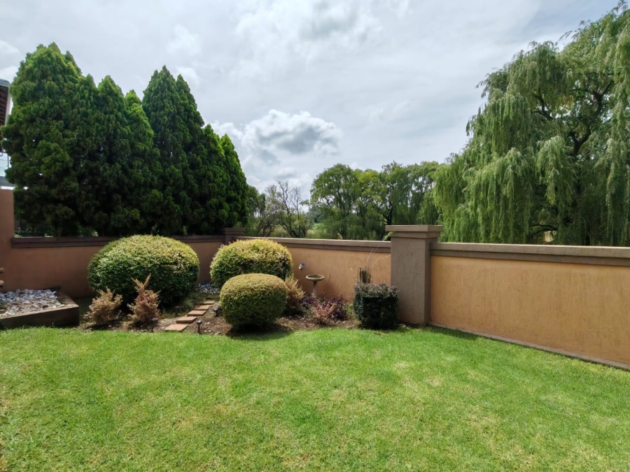 4 Bedroom Property for Sale in Three Rivers East Gauteng