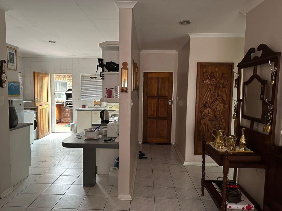 To Let 3 Bedroom Property for Rent in Three Rivers Proper Gauteng