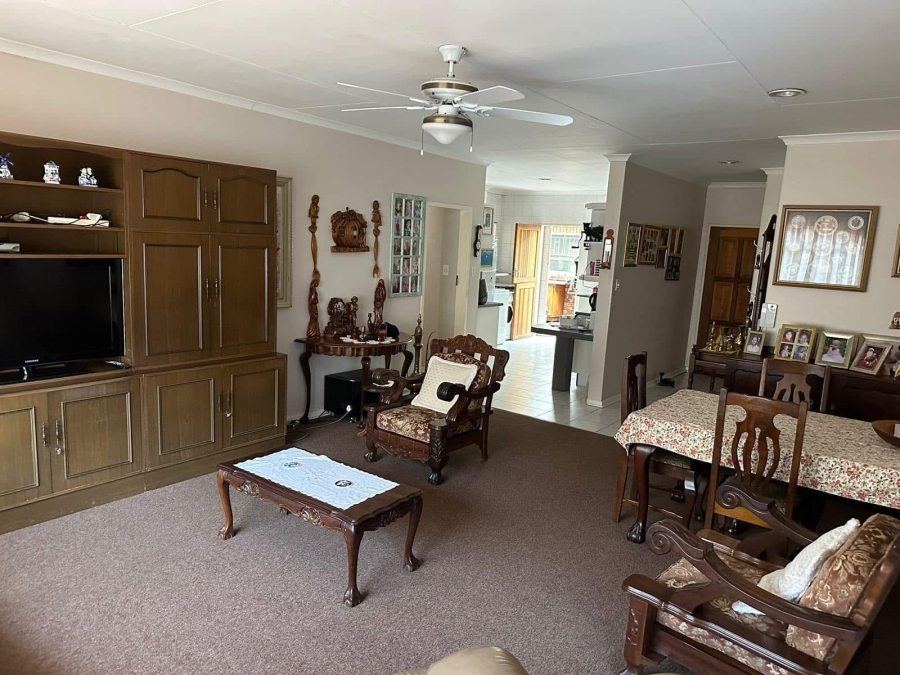 To Let 3 Bedroom Property for Rent in Three Rivers Proper Gauteng