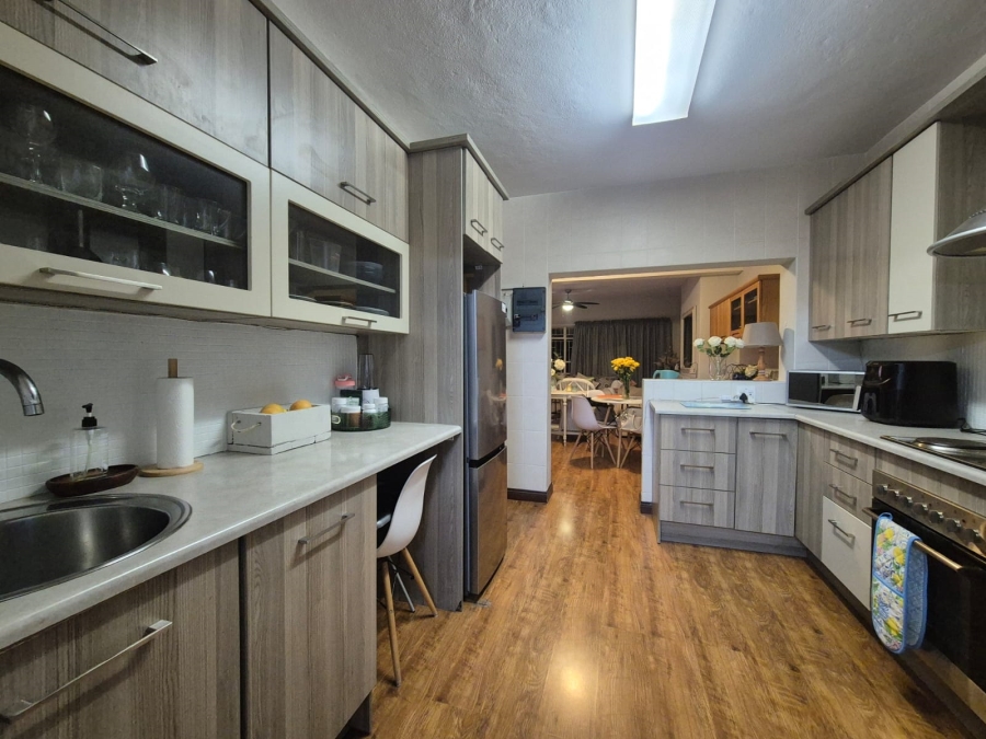 3 Bedroom Property for Sale in Three Rivers Proper Gauteng