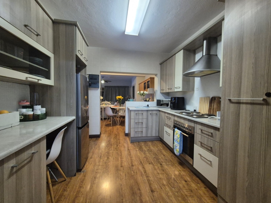 3 Bedroom Property for Sale in Three Rivers Proper Gauteng